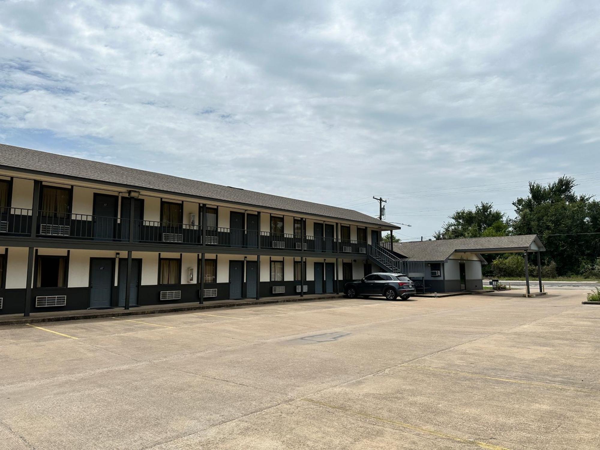 Regency Inn Jewett Bagian luar foto