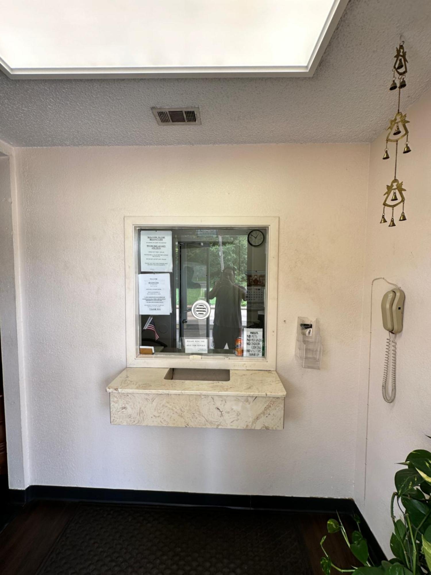 Regency Inn Jewett Bagian luar foto