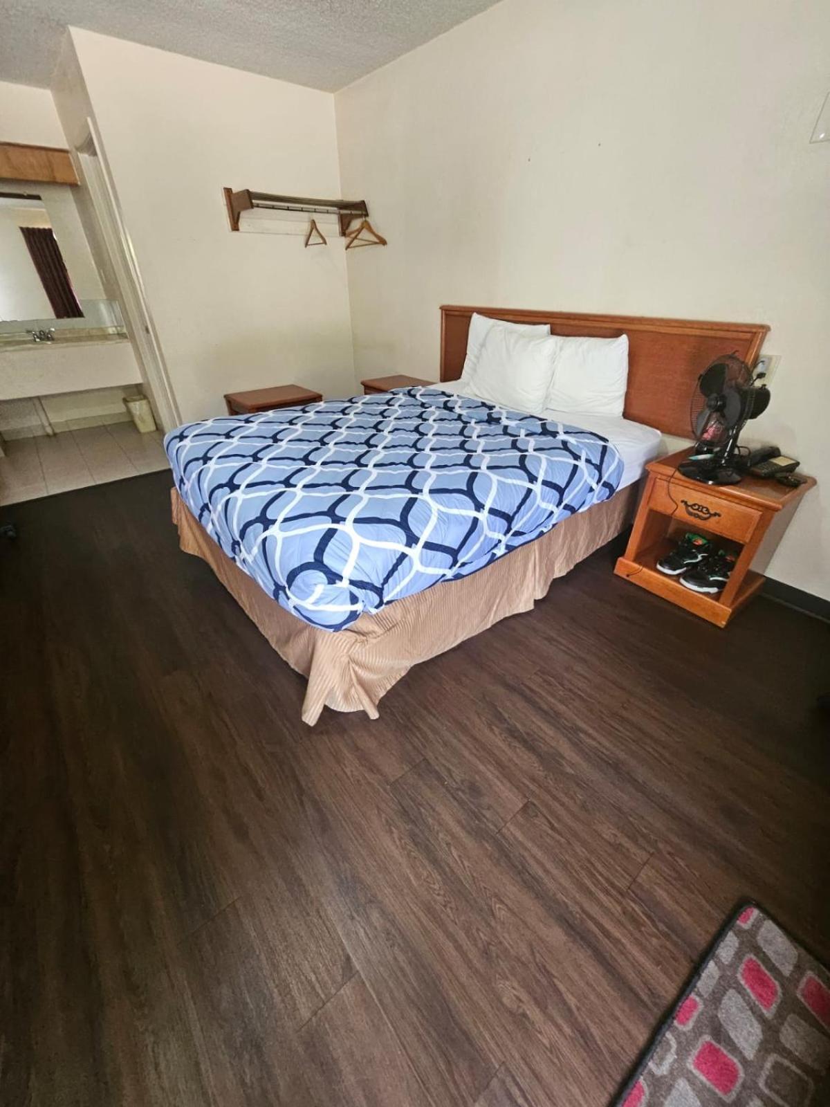Regency Inn Jewett Bagian luar foto