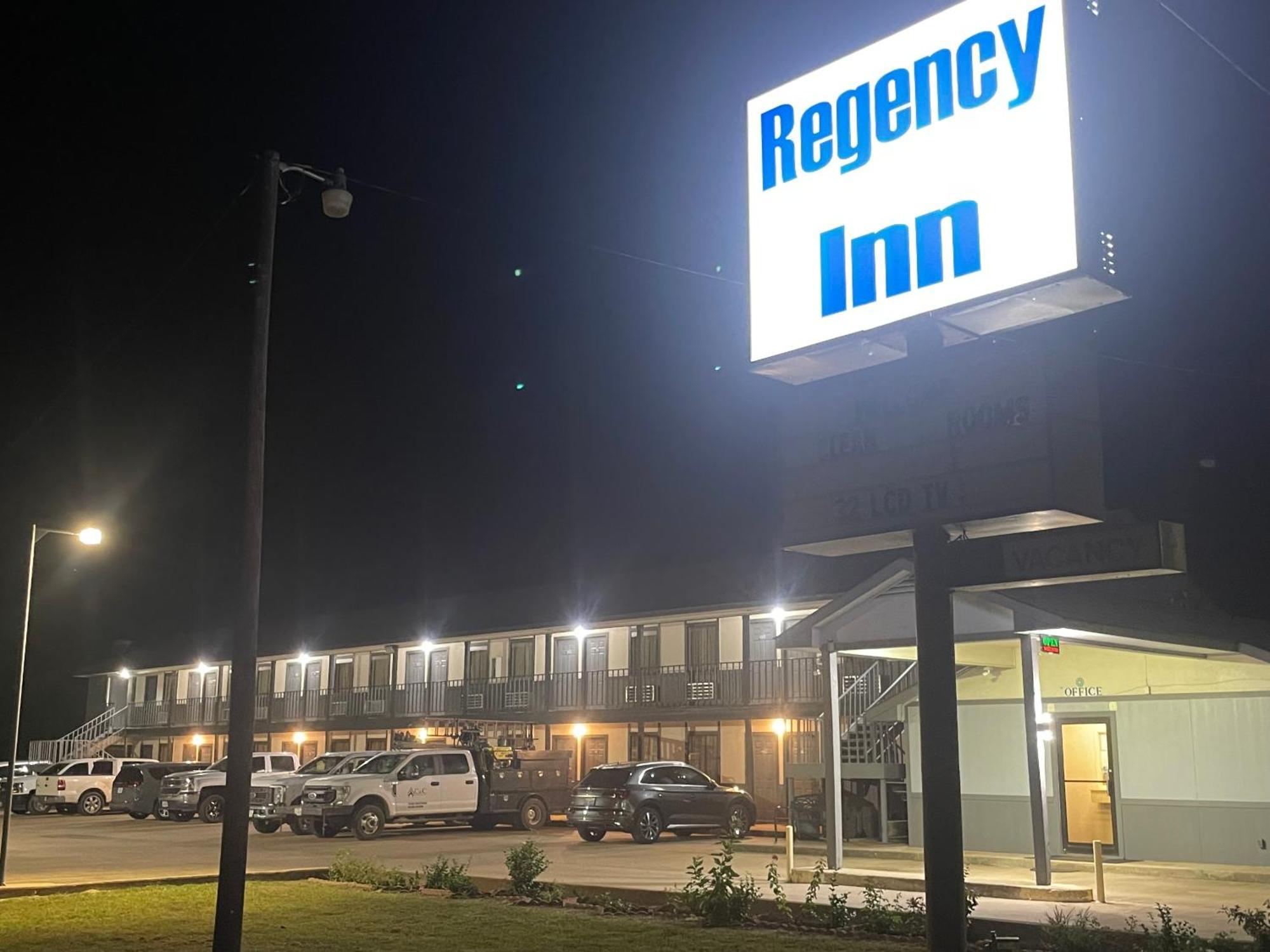 Regency Inn Jewett Bagian luar foto