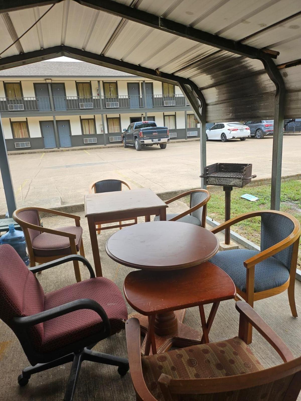 Regency Inn Jewett Bagian luar foto